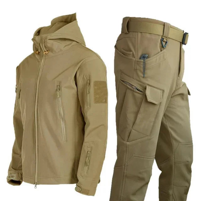 Men's Tactical Soft Shell Winter Hunting Set - Windproof Velvet-Lined Two-Piece Outdoor Suit
