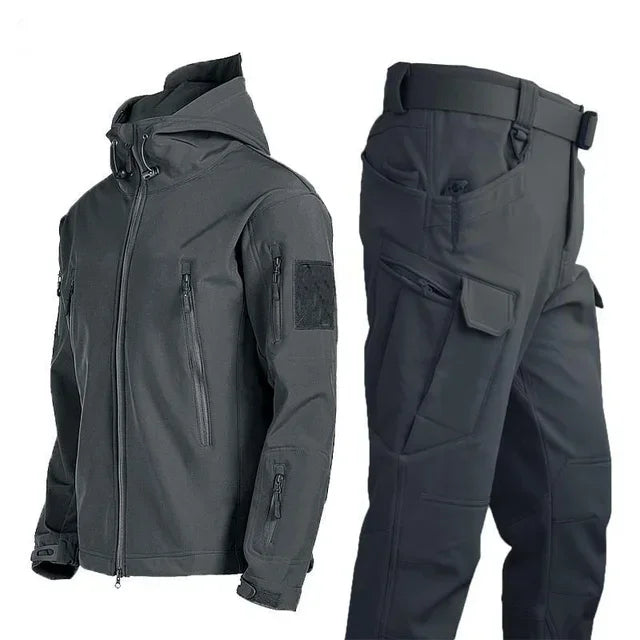 Men's Tactical Soft Shell Winter Hunting Set - Windproof Velvet-Lined Two-Piece Outdoor Suit